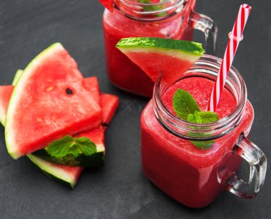 Kavanoz karpuz güler yüzlü ile