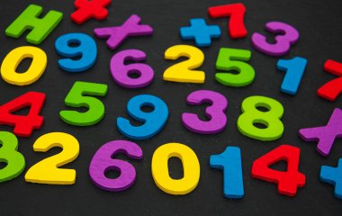 Renkli ahşap numaraları
