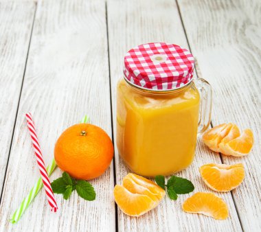 Portakal suyu ile jar