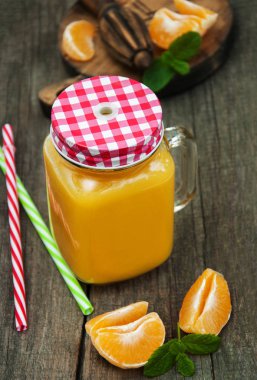 Portakal suyu ile jar