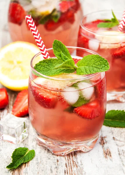 Srtawberries ile limonata