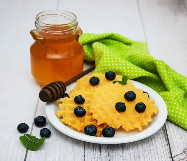 Yaban mersinli waffle.