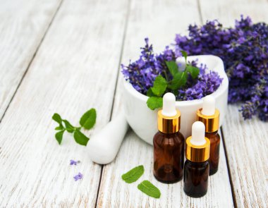 Lavanta ve masaj yağları