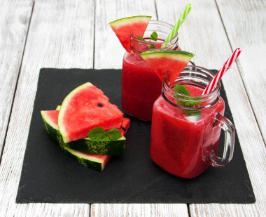 Kavanoz karpuz güler yüzlü ile