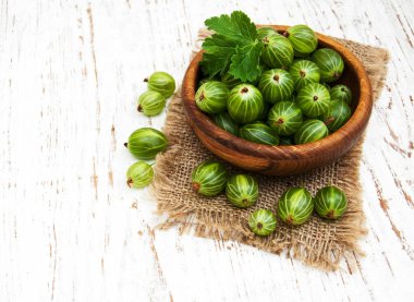 bektaşi yaprakları ile