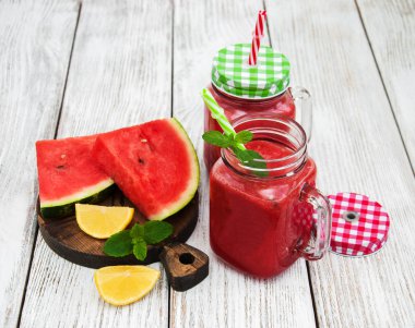 Kavanoz karpuz güler yüzlü ile