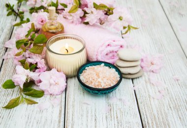 Sakura çiçeği ile Spa Ürünleri