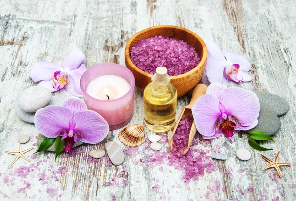 Spa producten met orchideeën — Stockfoto