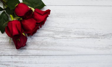 Bir buket kırmızı gül.