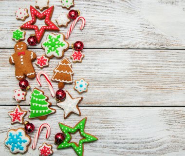 Noel zencefil ve bal renkli kurabiyeleri