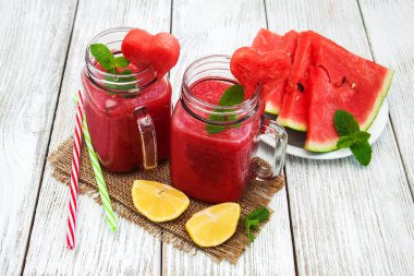 Kavanoz karpuz güler yüzlü ile