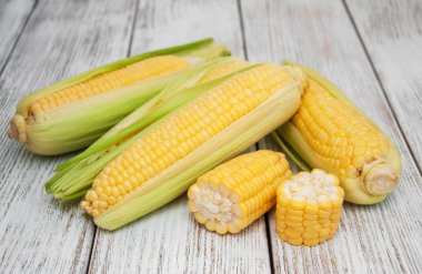 Koçanda taze mısır