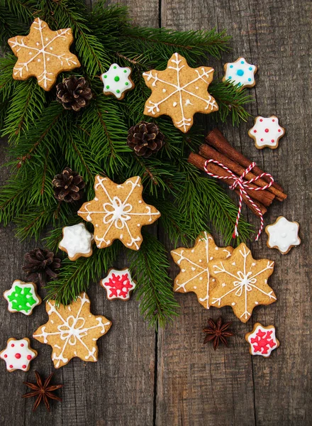 Ingefära och honung färgglada julkakor — Stockfoto