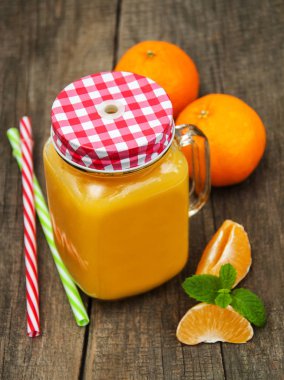 Portakal suyu ile jar