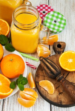 Portakal suyu ile jar