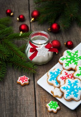 Tabakta Noel kurabiyeleri