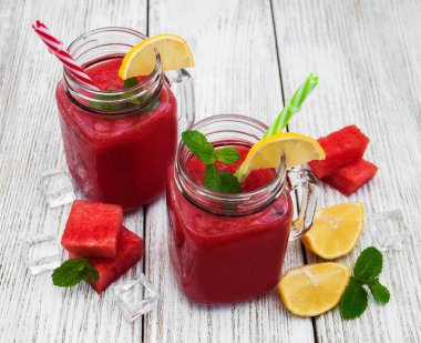 Kavanoz karpuz güler yüzlü ile