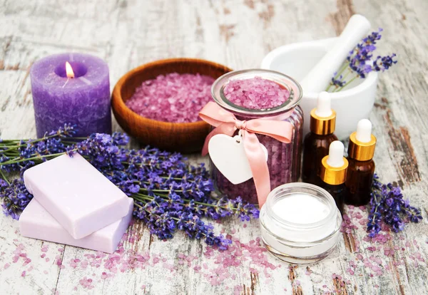 Spa producten met lavendel — Stockfoto