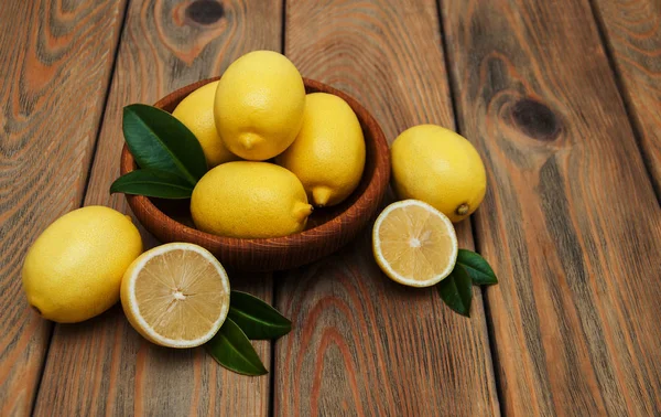 Limoni freschi maturi — Foto Stock