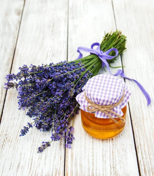 Mel e lavanda — Fotografia de Stock