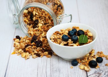 Granola ile kase