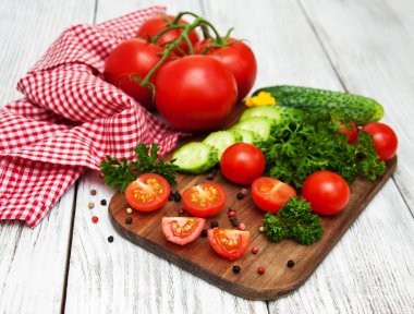 Organik salatalık ve domates