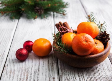 Mandalina ile Noel kompozisyon