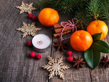 Noel mandalina ve dekorasyon