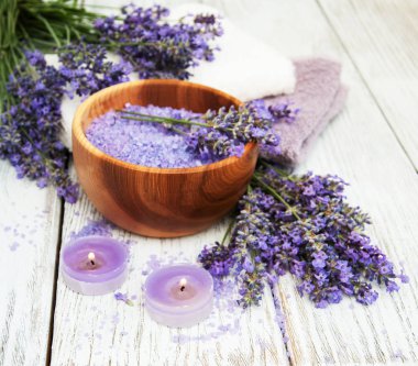 Lavanta, deniz tuzu ve mum