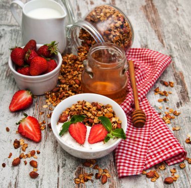 Pişmiş ev yapımı granola