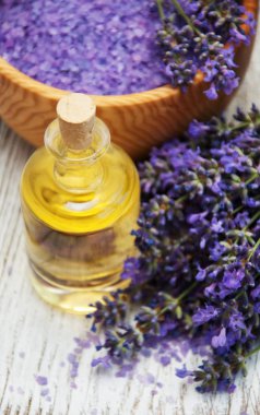 Lavanta ve masaj yağı