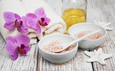 Pembe orkide Spa konseptiyle