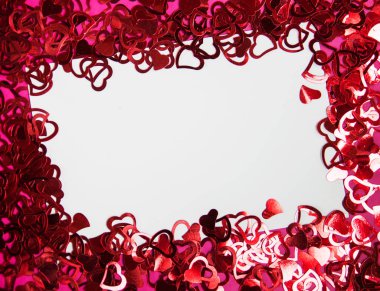 Arka plan kırmızı küçük Kalpler 