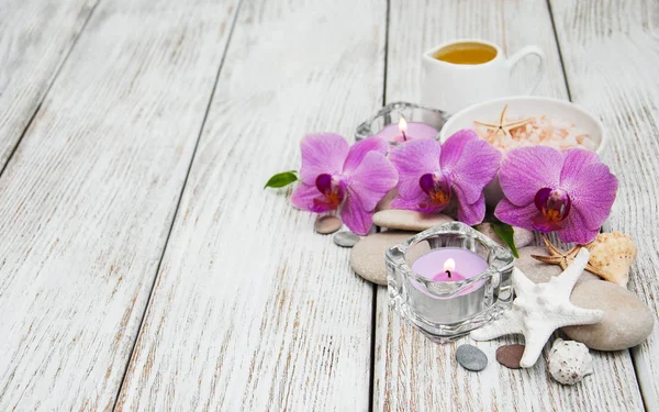 Concepto de spa con orquídeas rosadas — Foto de Stock