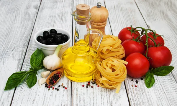 Ingredientes alimenticios italianos — Foto de Stock