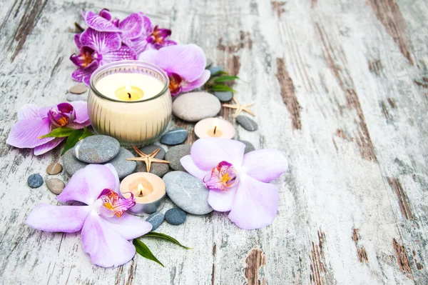 Productos de spa con orquídeas — Foto de Stock