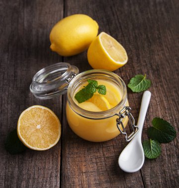 Cam ile taze limon limon lor