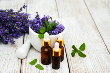 Lavanta ve masaj yağları