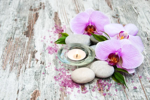 Productos de spa con orquídeas — Foto de Stock