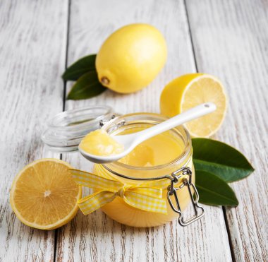 Cam ile taze limon limon lor