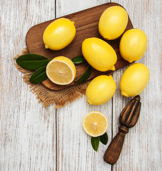 Limoni freschi maturi — Foto Stock