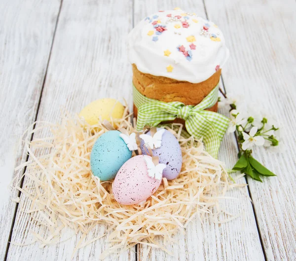 Pan de Pascua y huevos — Foto de Stock