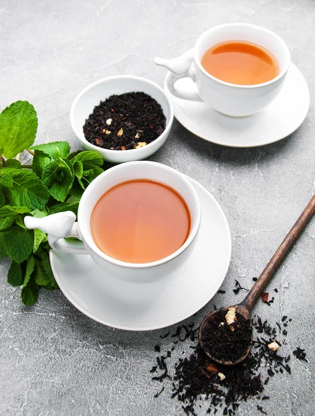 Chá preto com hortelã — Fotografia de Stock