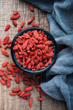 Kuru kırmızı goji meyveleri 