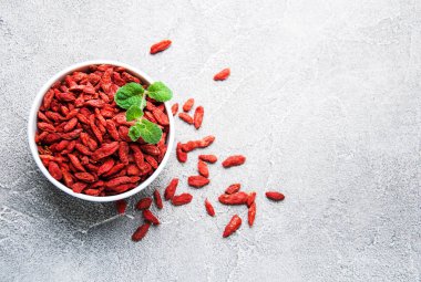 Kuru kırmızı goji meyveleri 