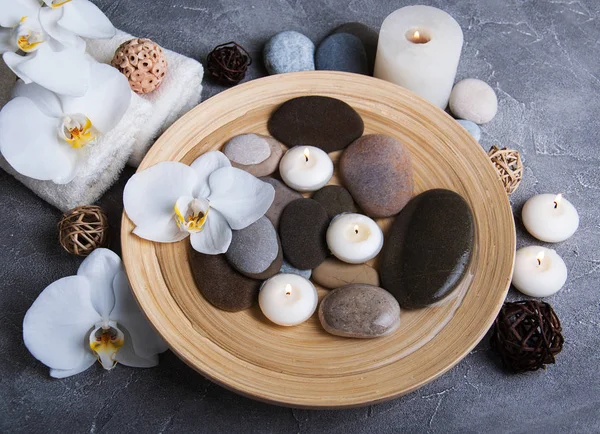 Beyaz Orkide Spa konseptiyle