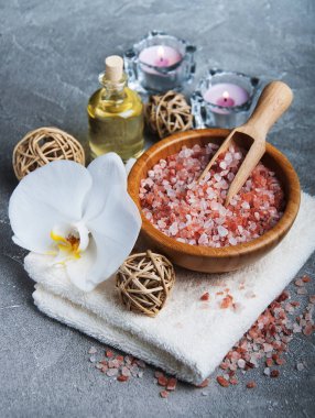 Beyaz Orkide Spa konseptiyle