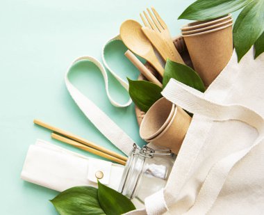 Sıfır atık konsepti, geri dönüştürülmüş sofra takımı
