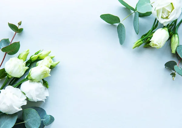 Fehér Eustoma virágok — Stock Fotó