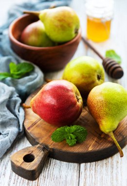 Armut bir tahta üzerinde